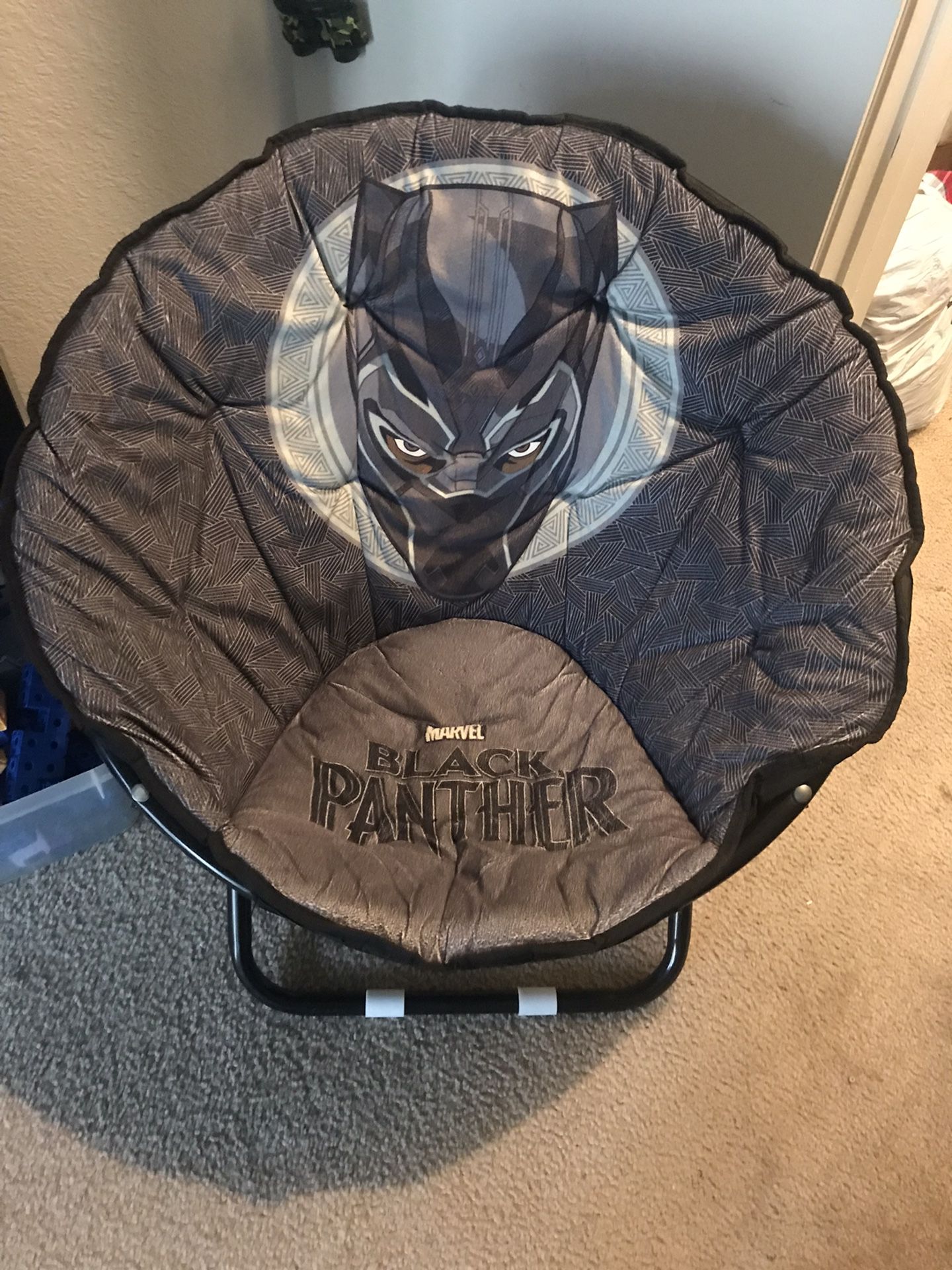 Black Panther Saucer Chair 