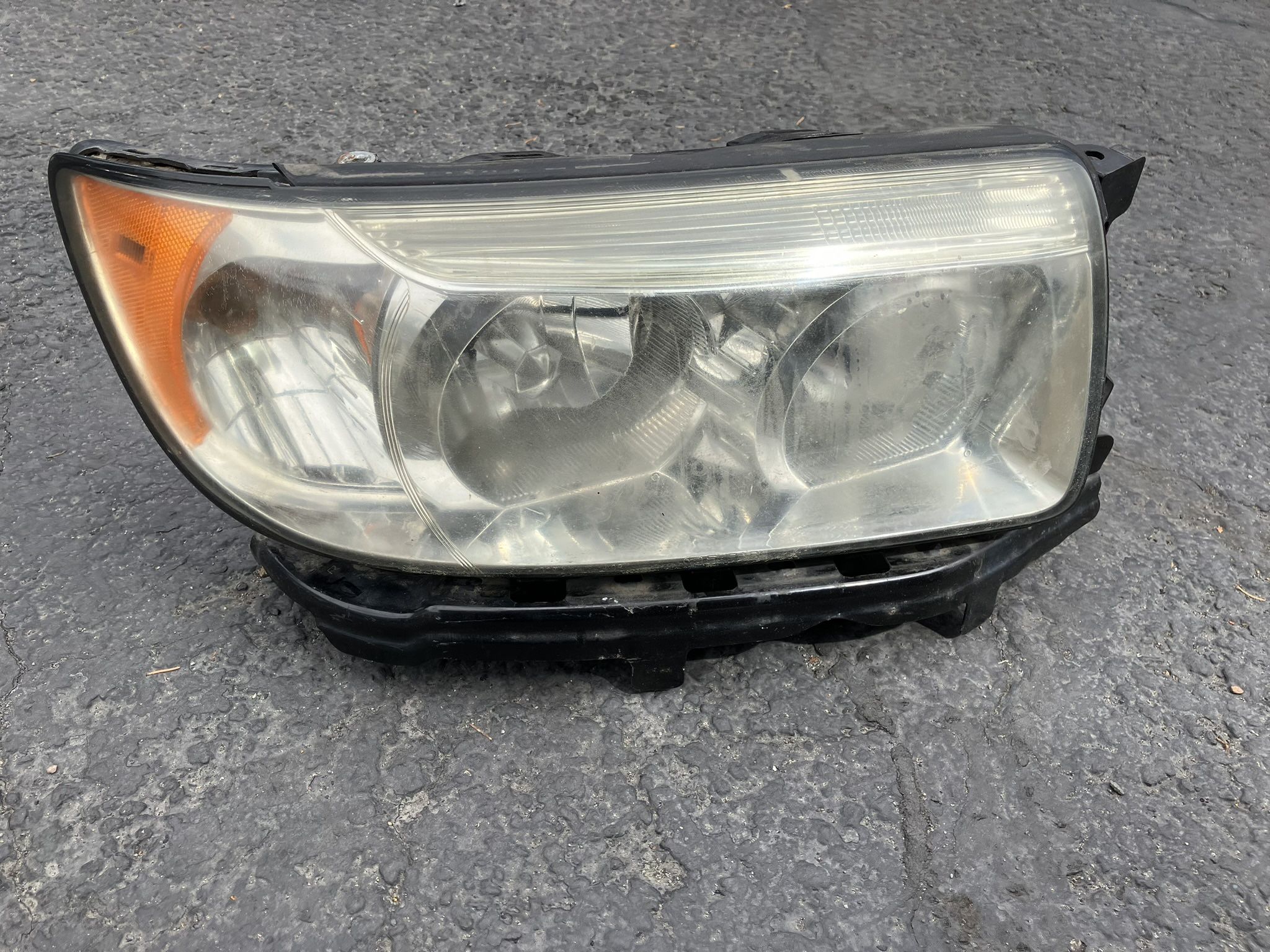 2006 Subaru Forester Headlight
