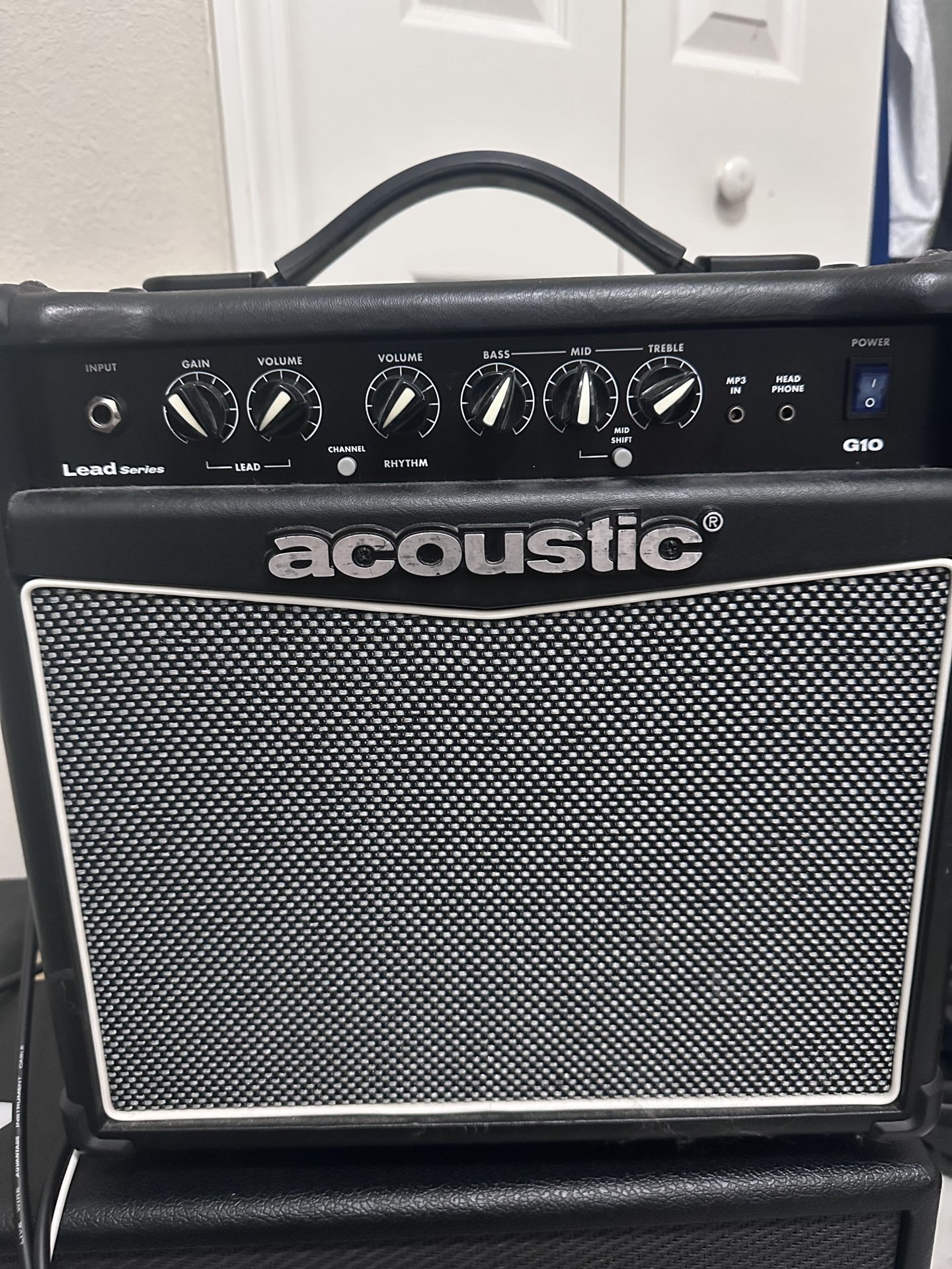 acoustic lead series 10 watt amp