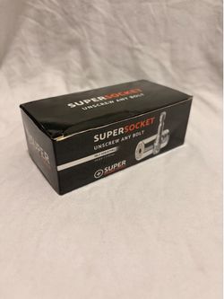 UNIVERSAL SOCKET