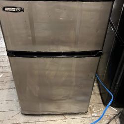 Two Doors Freezer/ Fridge MicroFridge In Excellent Condition
