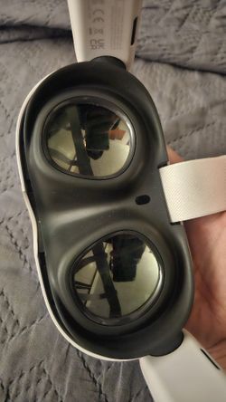 Meta Quest 3 VR Headset