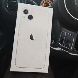 iPHONE 13 • (White 🐻‍❄️) • 128 GB • Unlocked 🔐• Any Carrier  (Price Firm)