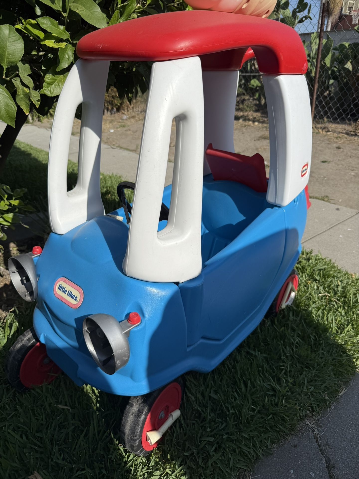 Little Tikes Ice Cream Truck