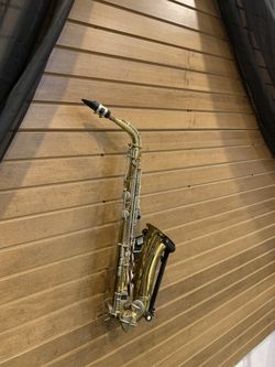 Buescher 400 Alto Saxophone