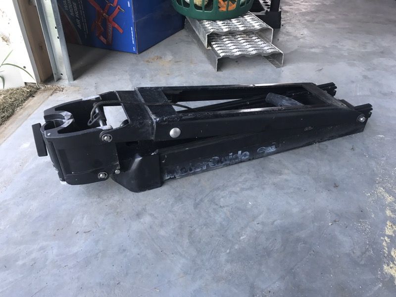 Motorguide gator mount for trolling motor