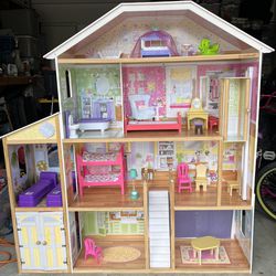 Doll House For Sale!!!