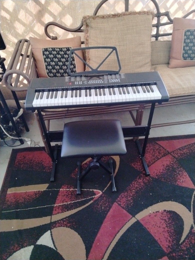 61 Keys Piano