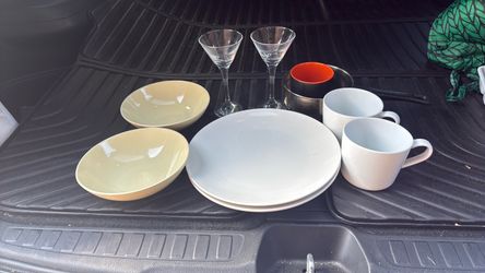 Mixed Dinnerware and Glassware Set