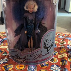 SUPER COOL MARILYN MONROE DOLL VINTAGE New 1993 Collectors Series Make Offer