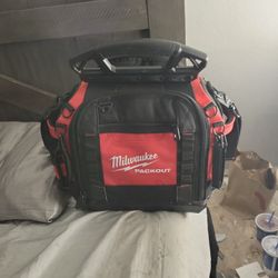 Milwaukee 15" Structured Tool Bag 