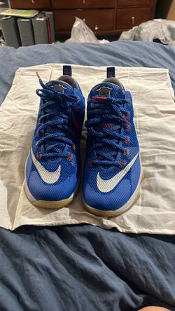 LeBron Low Hyper Cobalt
