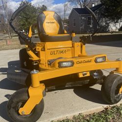 CUB CADET Ultima ZT1 42 Zero Turn