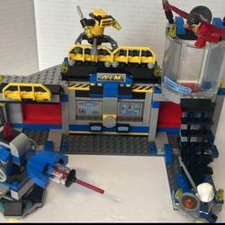 2014 Retired Hulk Smash Lego 76018