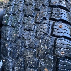 Studded Snow Tires On Wheels! - Wintercat XT 215 60R16