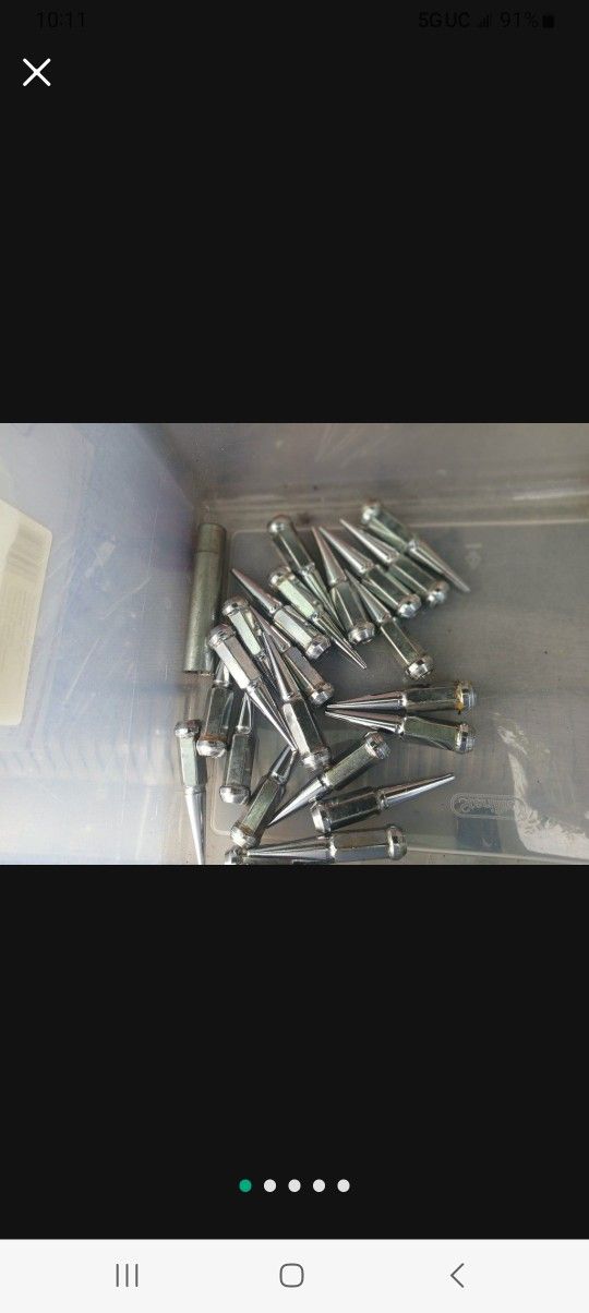 Chevy...lugs