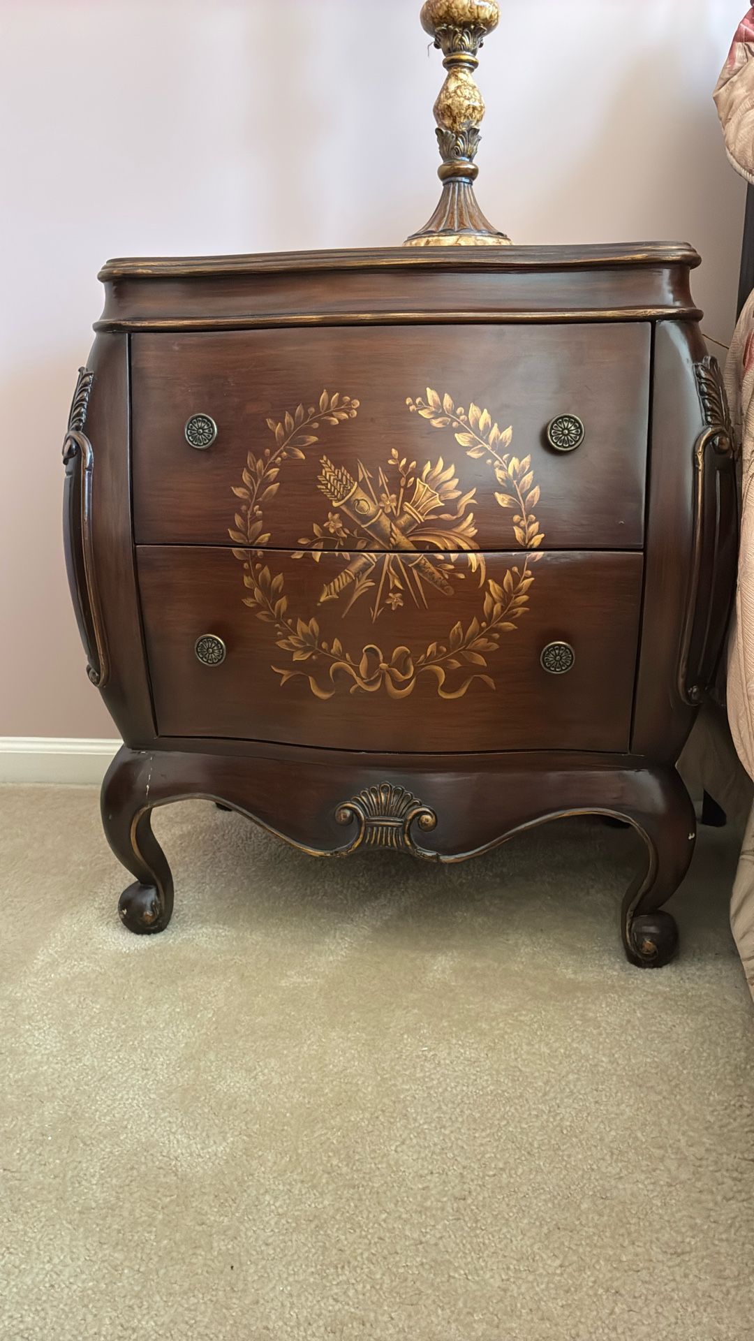 2 Matching Nightstands
