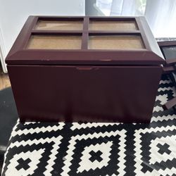 Vintage Wooden Photo Storage Box With 12 Matching Photo Sleeves 11”x8”x6”