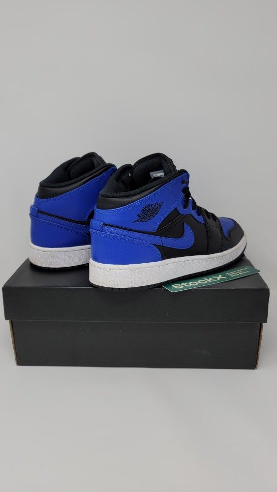 Girl's Blue Black Air Jordan Mid Size