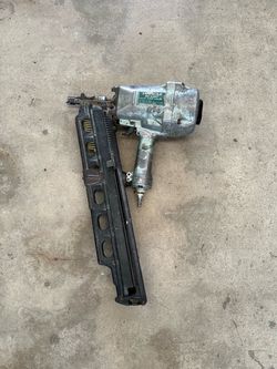 Hitachi NR 90AC 3.5 Inch Strip Nailer