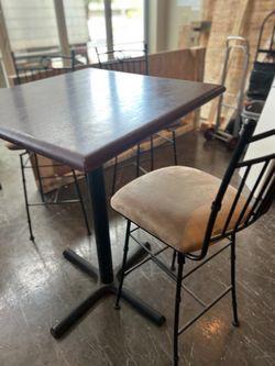 Cherry wood Bistro Table with 3 Metal stools.