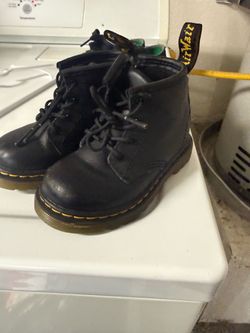 baby shoes doc martens and pf flyers