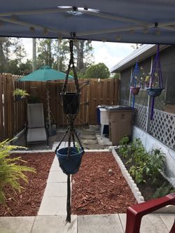Macramé plant hanger