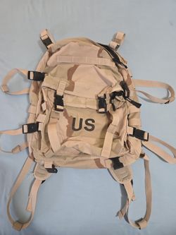 US ARMY BACKPACK 