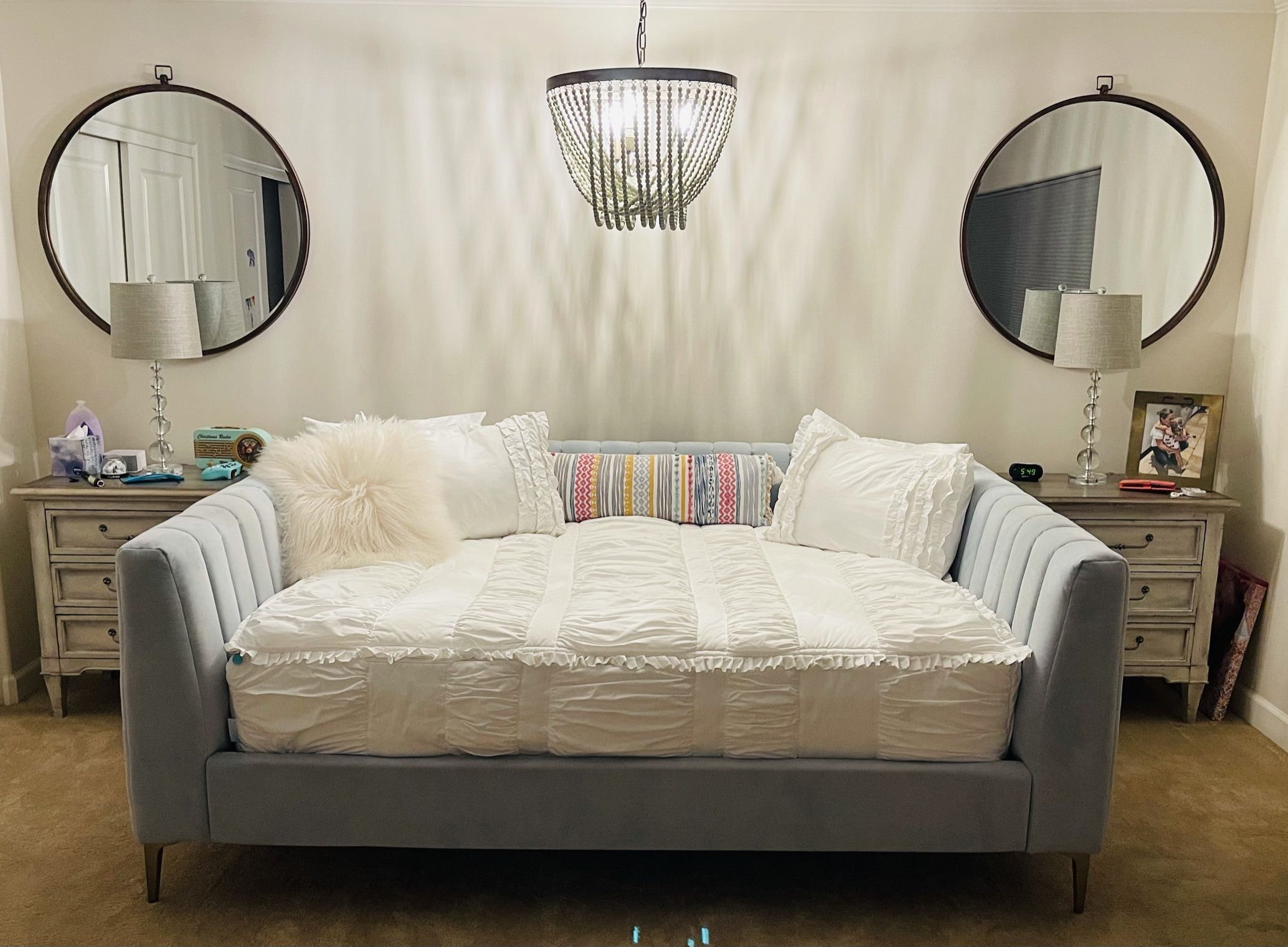 Pottery Barn Teen Avalon Daybed