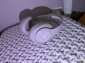Beats Studio Pro Wireless (Sandstone) - CASH ONLY
