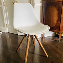 $15 For Each  BeautifulDining Kitchen Mid-Century Modern Chairs with Wood Legs and PU Leather Cushion for Living Room NJ