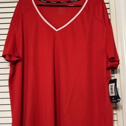 Brand new woman’s 3xl red fanatic T-shirt with tags