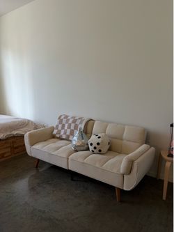 Sofá cama ( color beige )