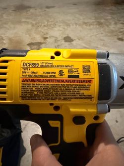 🔧 DEWALT 20V MAX XR 1/2” Impact Wrench – New 🔧