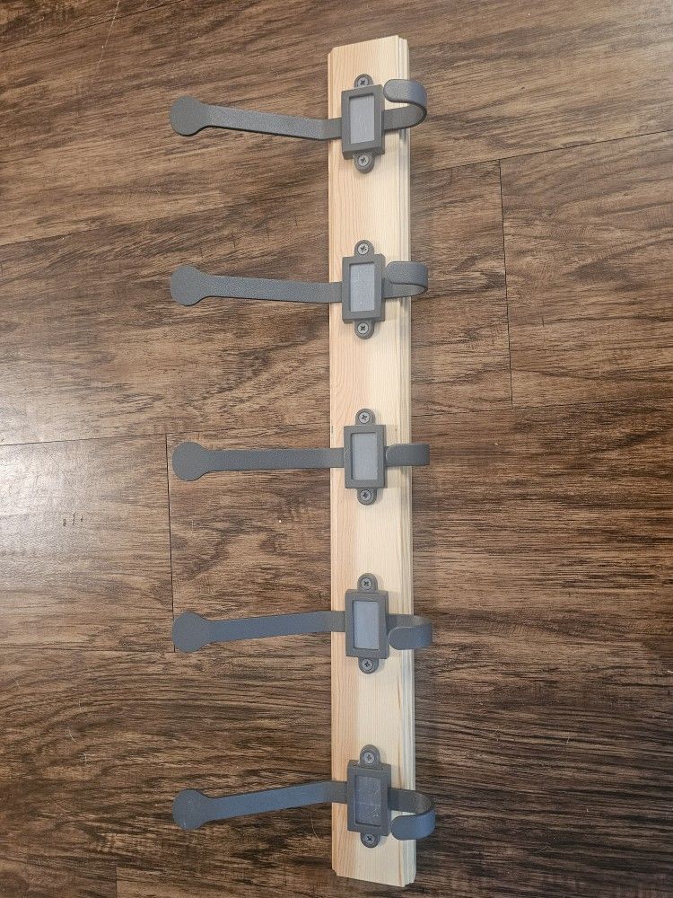 Wall hanger with lables