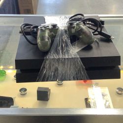 PS4 Gaming Console W Controller 