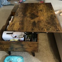 Lift Top Table And Matching  Tv Stand