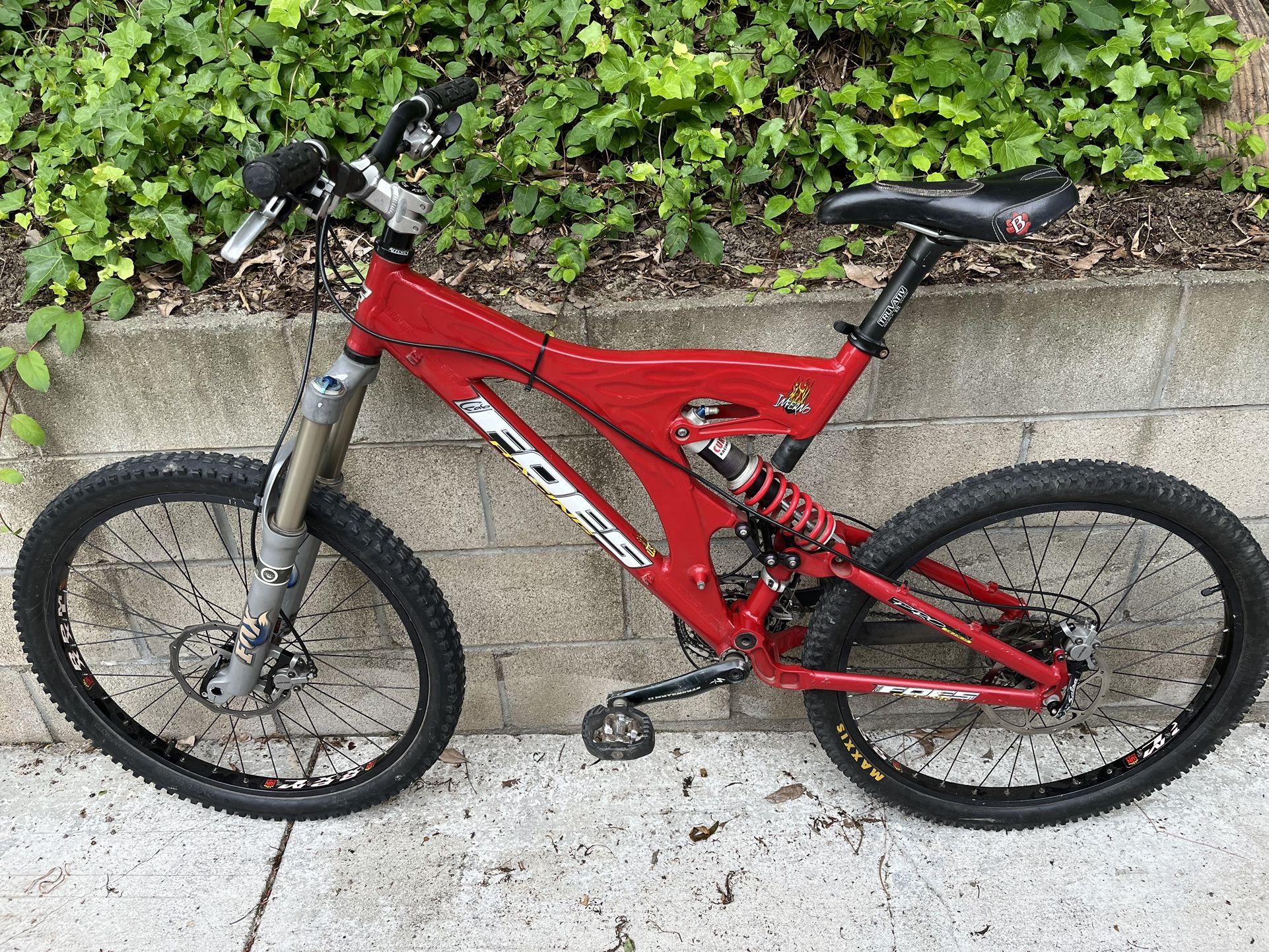 5719064eb8354c3894cfb852f21e1c