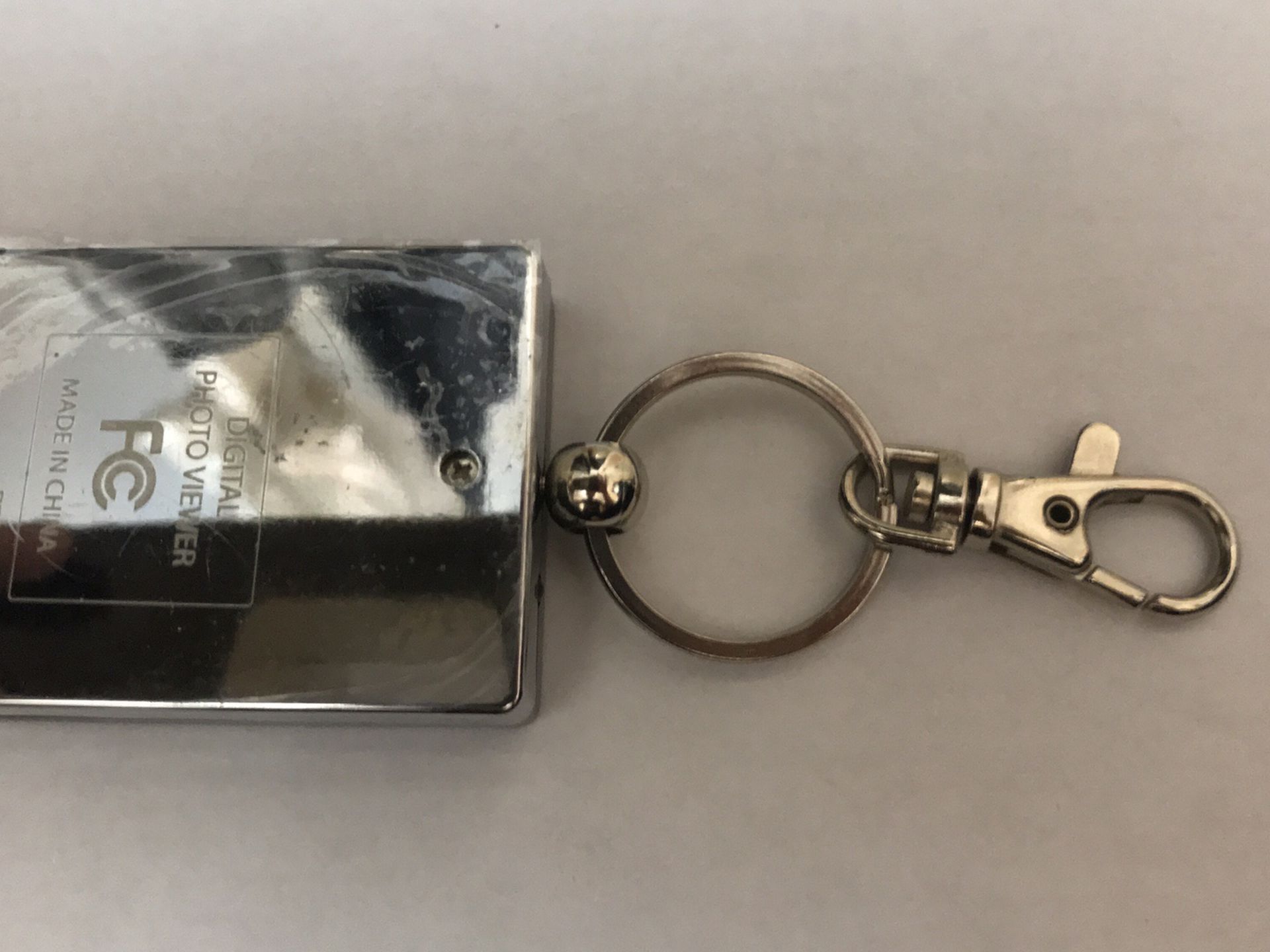 digital picture frame keychain