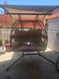 Swing chair lounger