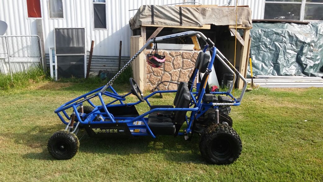 6.5 hp manco. 2 seater go kart. With Subaru 169cc motor