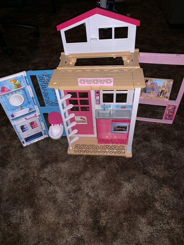 fold up barbie doll house