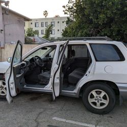 WE MOVE OUT!!! must Go 2002 Hyundai Santa FE