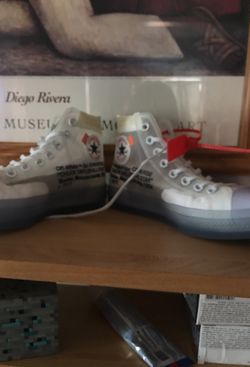 Off white converse size 8.5