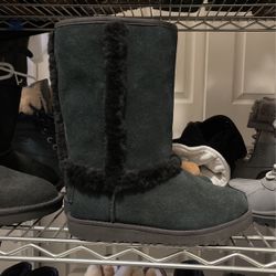 GIRL UGG BOOTS SIZE 1 NEW ONLY $45 