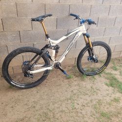 Morewood Jabula Heavily Upgraded MTB 