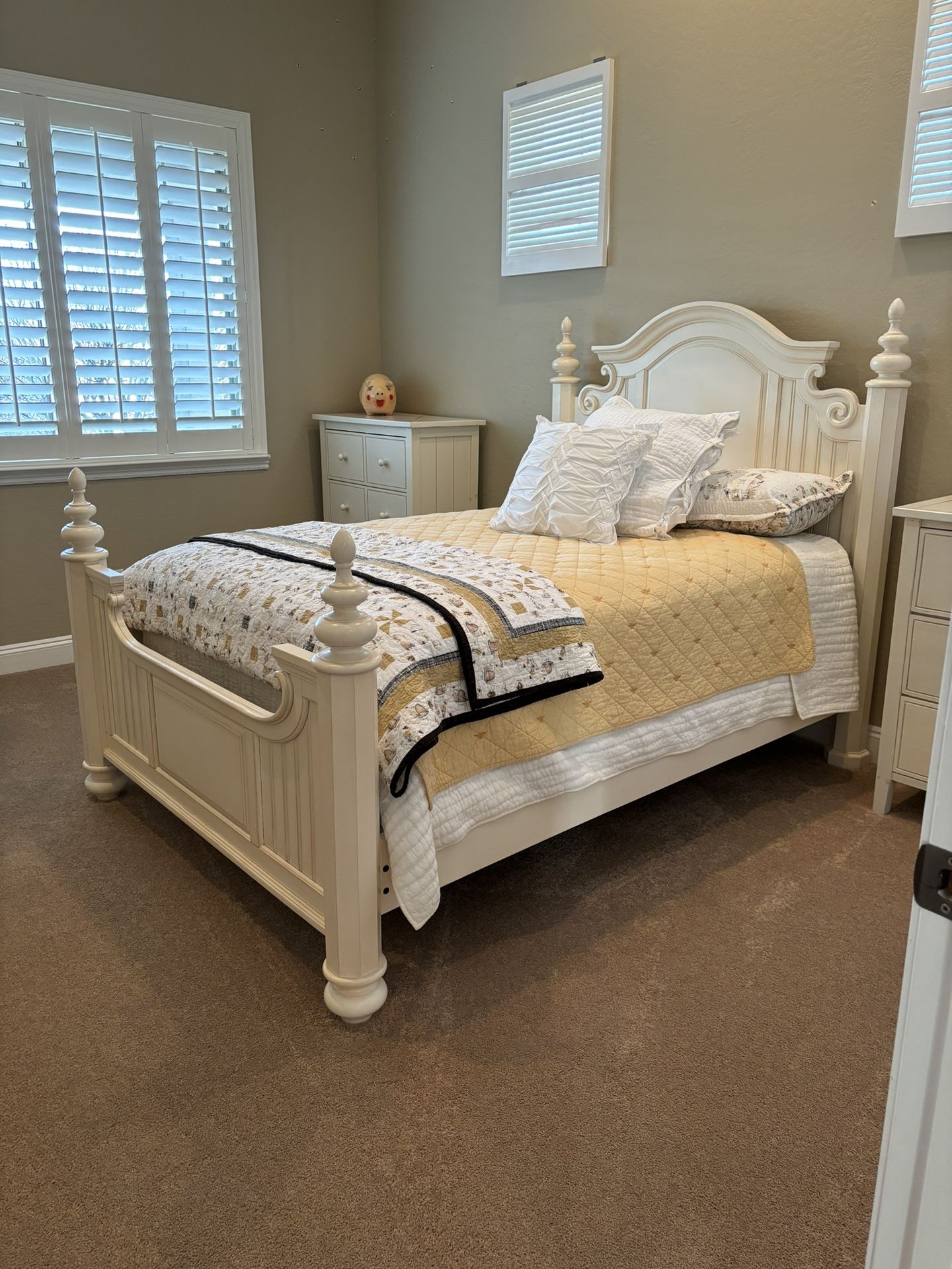 Bedroom Set