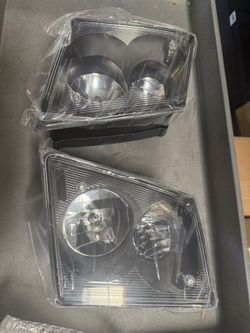 2003-2017 Volvo VN VNL 630 670 730 780 Truck Replacement Halogen Lamps Pair Left Driver Side and Right Passenger Side(Black)