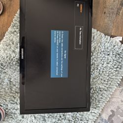 Monitor 23.6