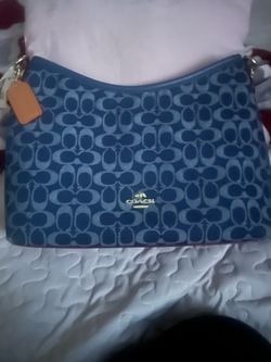 Coach Laurel Shoulder Bag/ free delivery in Salina’s only